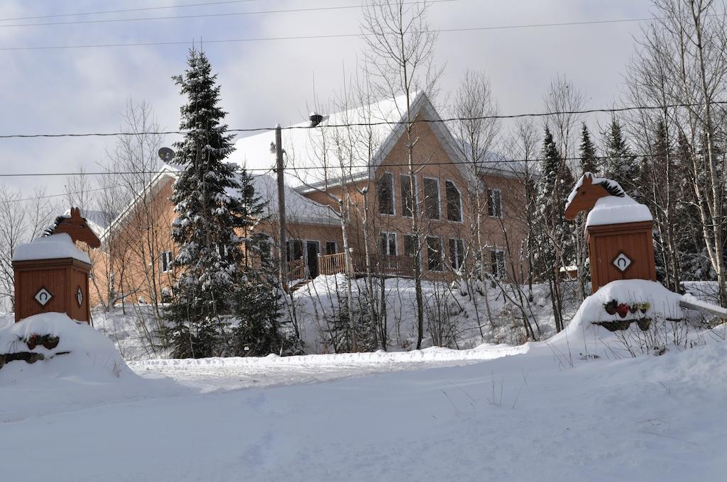 La Taniere De L'Ours Hotel Saint-Donat-de-Montcalm Luaran gambar