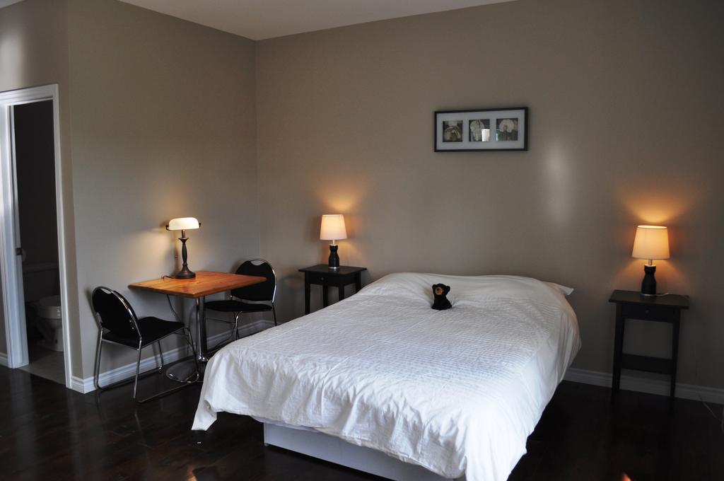 La Taniere De L'Ours Hotel Saint-Donat-de-Montcalm Bilik gambar